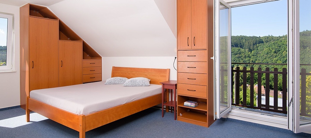 Vestavěné skříně slide